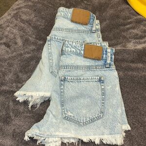 Women’s Light Blue Distressed Jeans